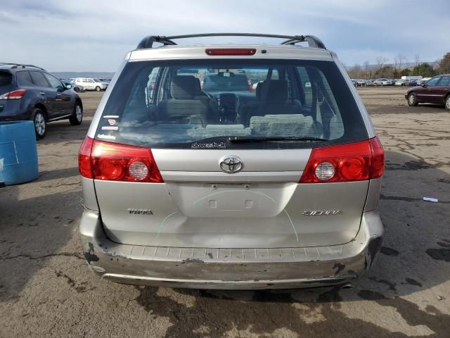 2006 Toyota Sienna CE