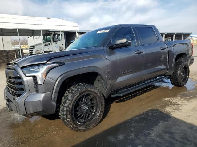 2022 Toyota Tundra Crewmax SR