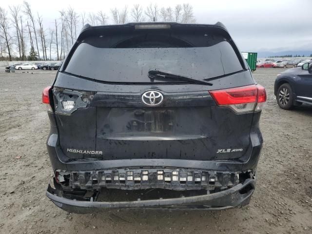 2017 Toyota Highlander SE