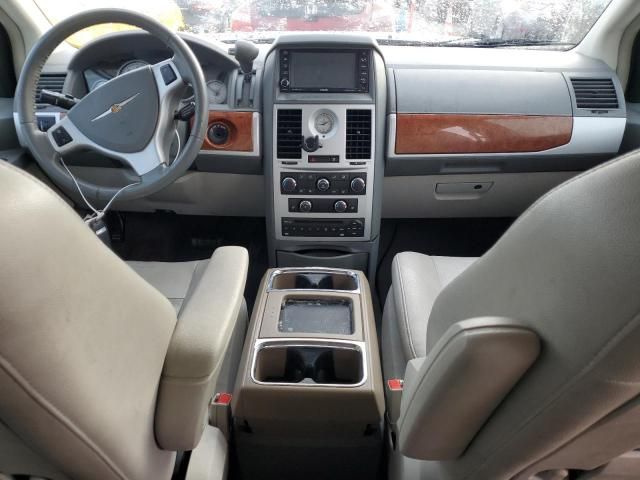 2008 Chrysler Town & Country Touring