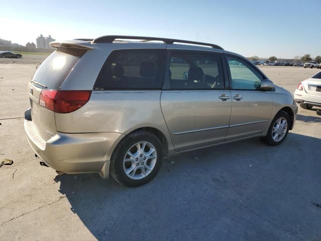 2004 Toyota Sienna XLE