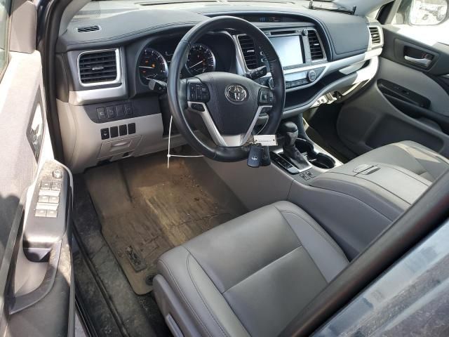 2019 Toyota Highlander SE