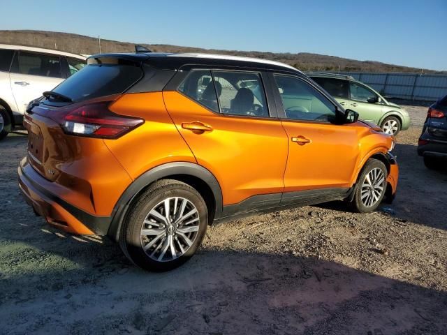 2022 Nissan Kicks SV