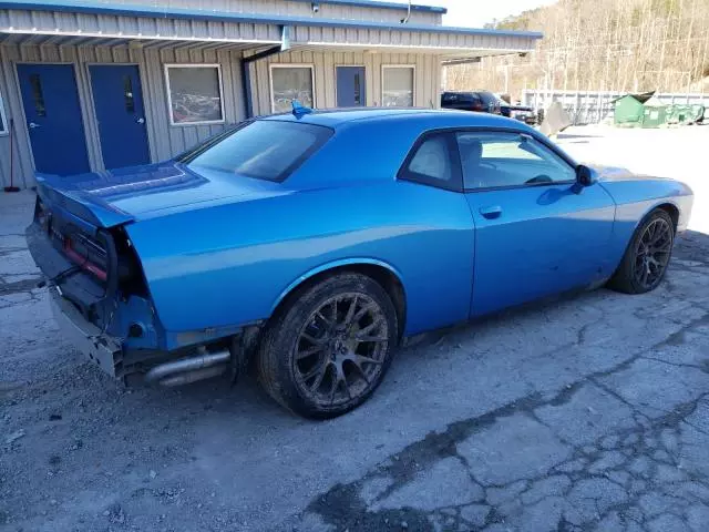 2015 Dodge Challenger SXT Plus