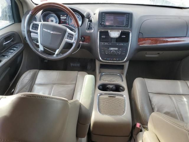 2013 Chrysler Town & Country Limited