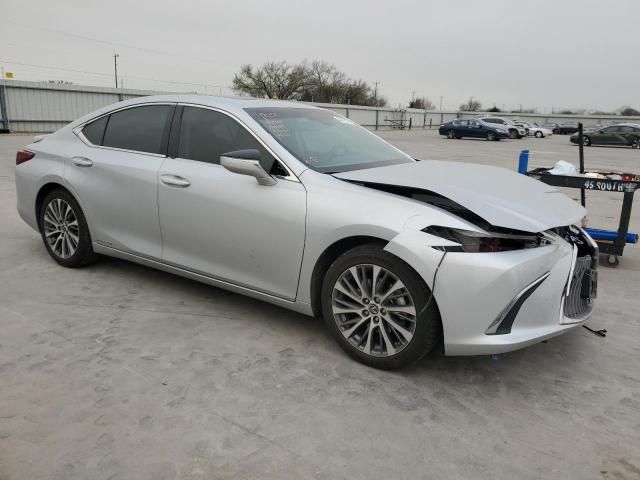 2019 Lexus ES 300H