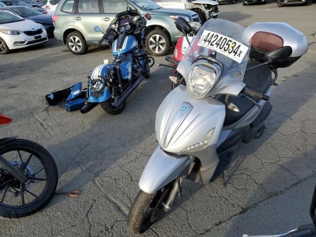 2015 Vespa 2015 Piaggio BV 350