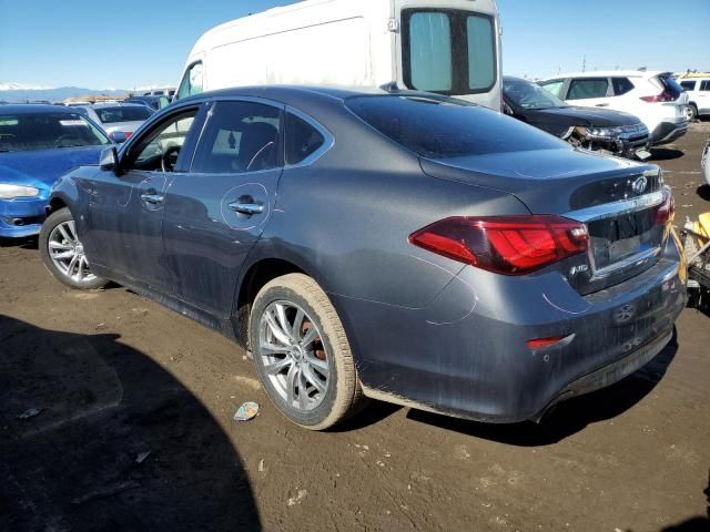 2015 Infiniti Q70 3.7