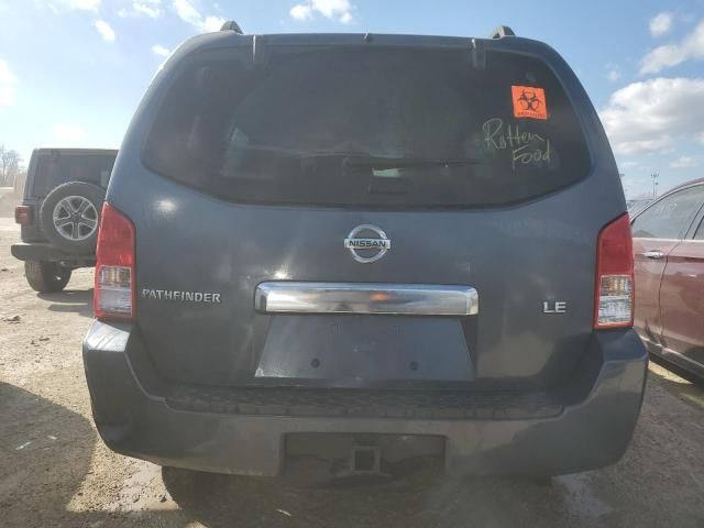 2005 Nissan Pathfinder LE