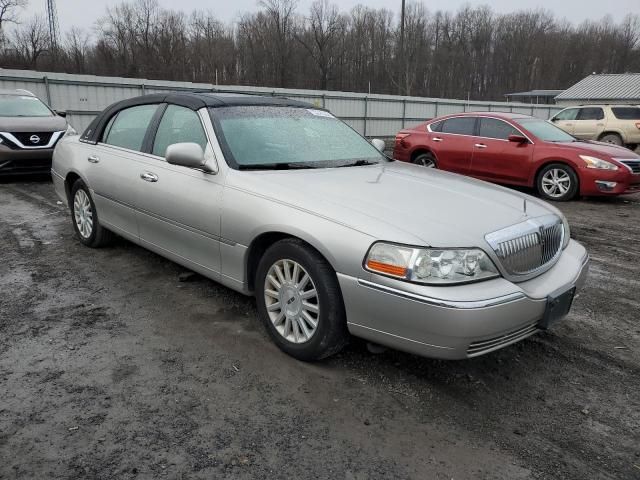 2004 Lincoln Town Car Ultimate