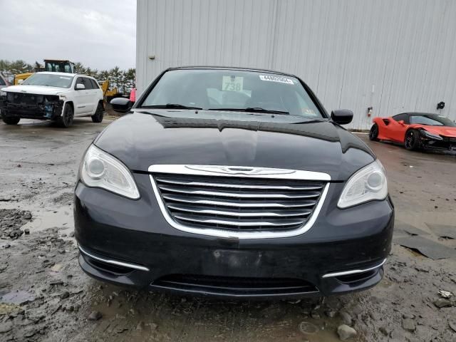 2013 Chrysler 200 Touring