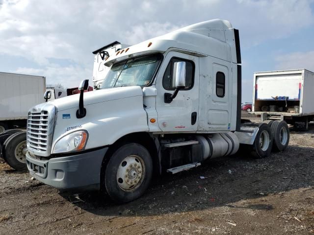 2016 Freightliner Cascadia 125