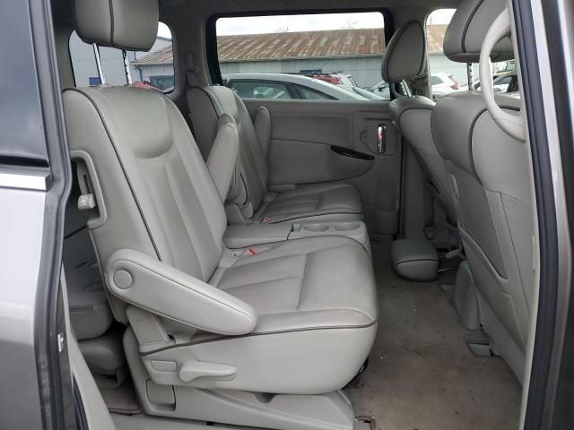 2013 Nissan Quest S