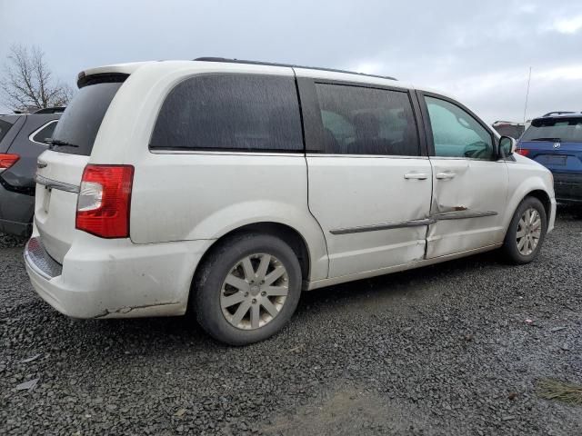 2016 Chrysler Town & Country Touring