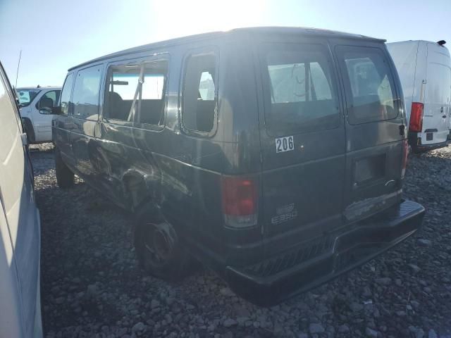 2003 Ford Econoline E350 Super Duty Wagon