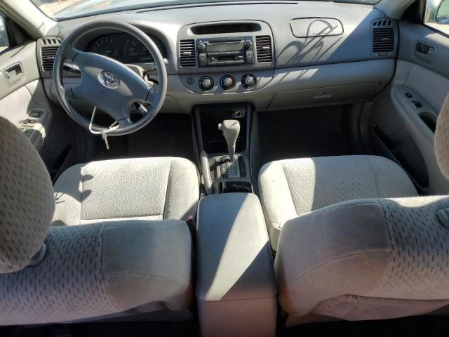 2004 Toyota Camry LE