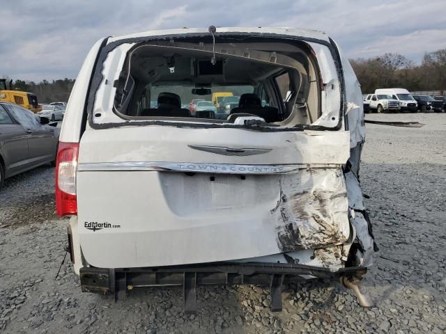 2016 Chrysler Town & Country Touring L