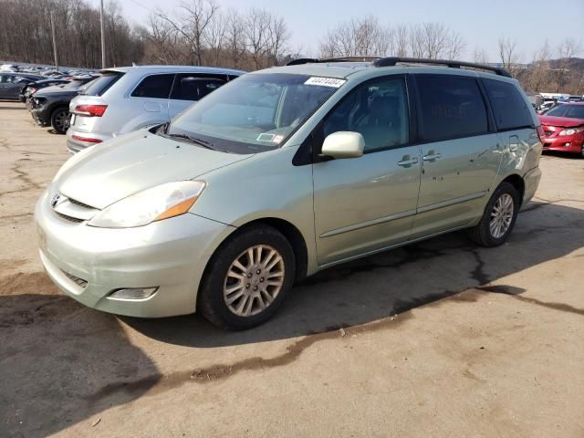 2008 Toyota Sienna XLE