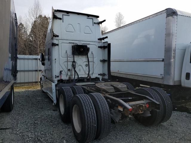 2015 Freightliner Cascadia 125