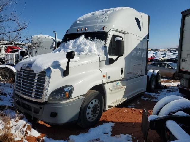 2016 Freightliner Cascadia 125