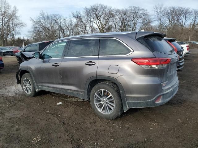 2019 Toyota Highlander SE