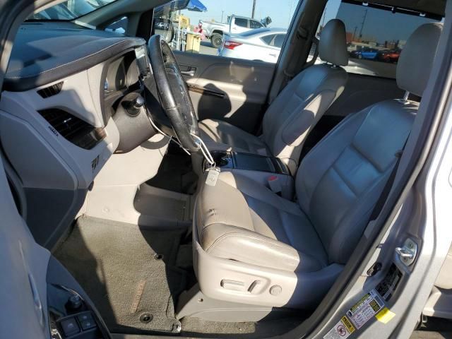 2016 Toyota Sienna XLE