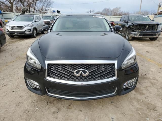 2017 Infiniti Q70 3.7