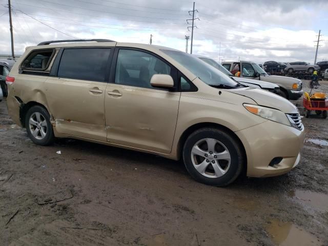 2011 Toyota Sienna LE