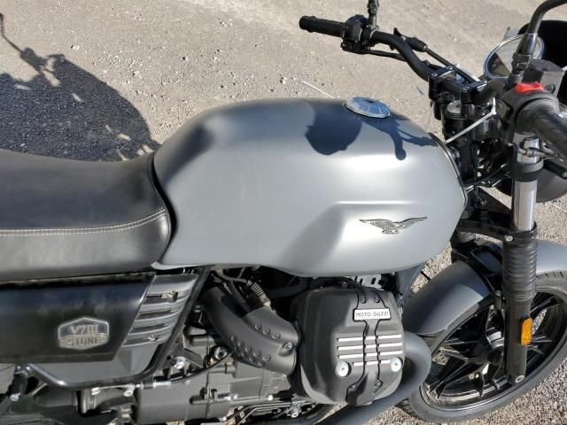 2019 Moto Guzzi V7 Stone