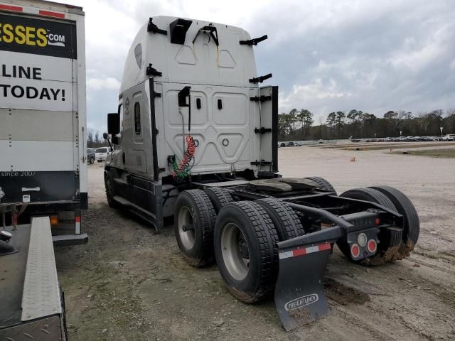 2018 Freightliner Cascadia 125