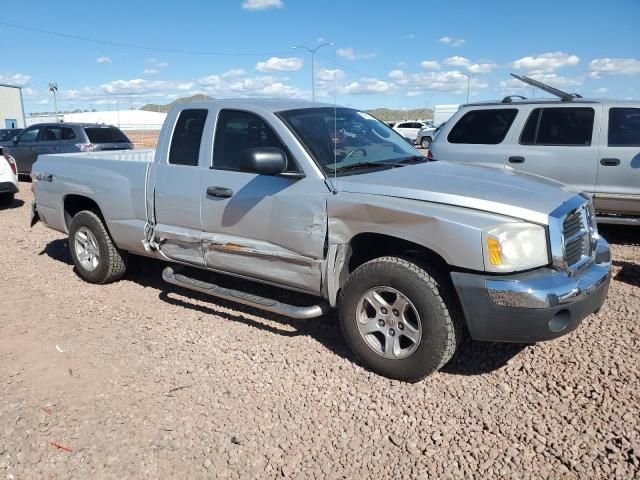 2005 Dodge Dakota SLT