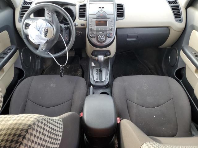 2010 KIA Soul +