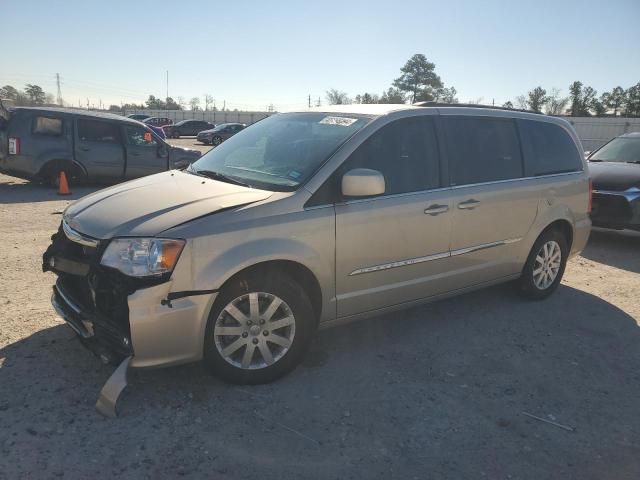 2013 Chrysler Town & Country Touring