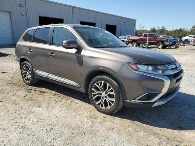 2016 Mitsubishi Outlander SE