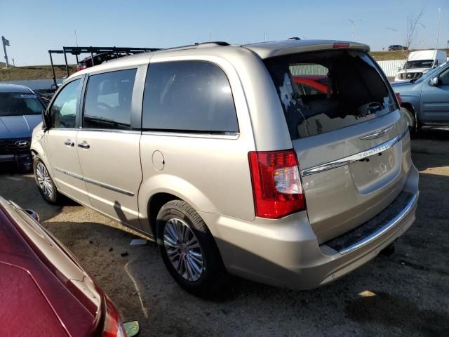 2013 Chrysler Town & Country Touring L