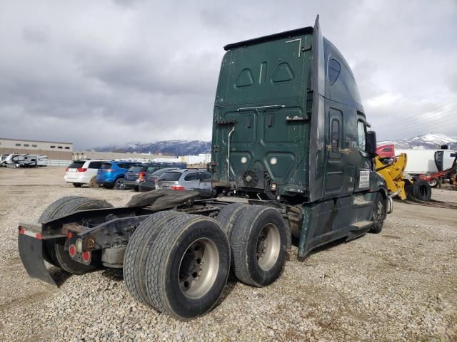 2019 Freightliner Cascadia 126