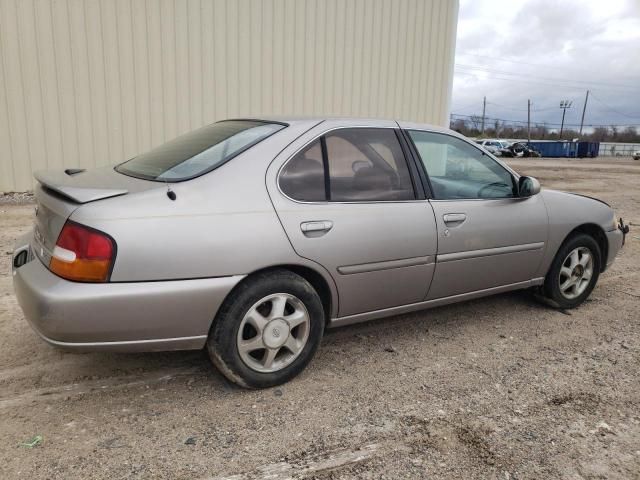 1999 Nissan Altima XE