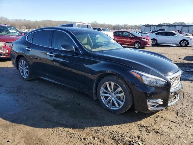 2017 Infiniti Q70 3.7