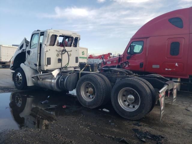 2016 Peterbilt 579