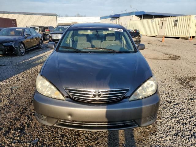 2005 Toyota Camry LE