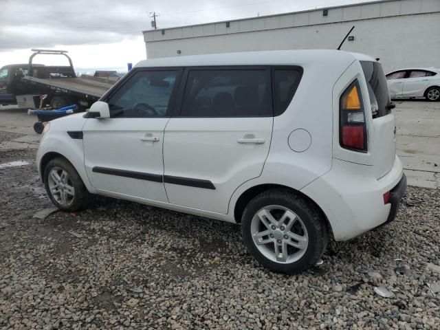 2011 KIA Soul +