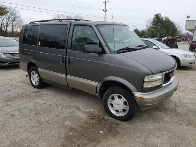 2004 GMC Safari XT