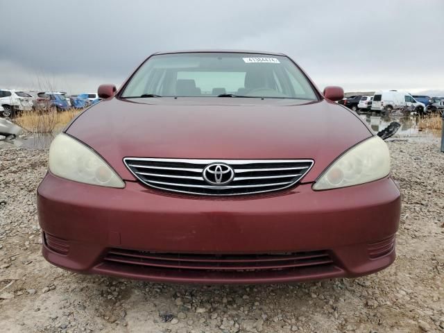 2005 Toyota Camry LE