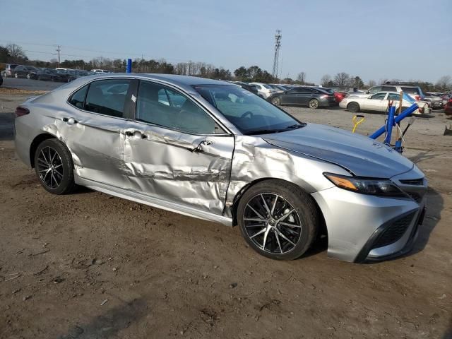 2022 Toyota Camry SE