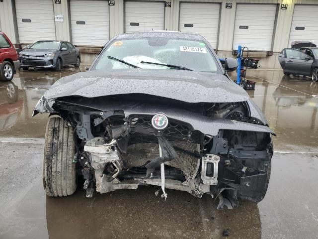 2018 Alfa Romeo Giulia TI Q4