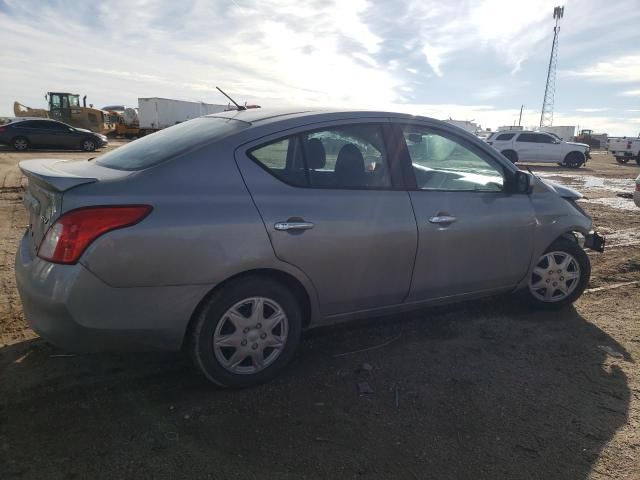 2013 Nissan Versa S