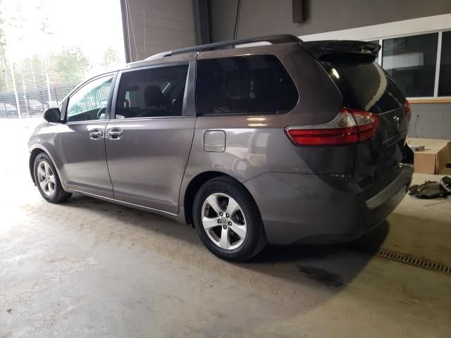 2015 Toyota Sienna LE