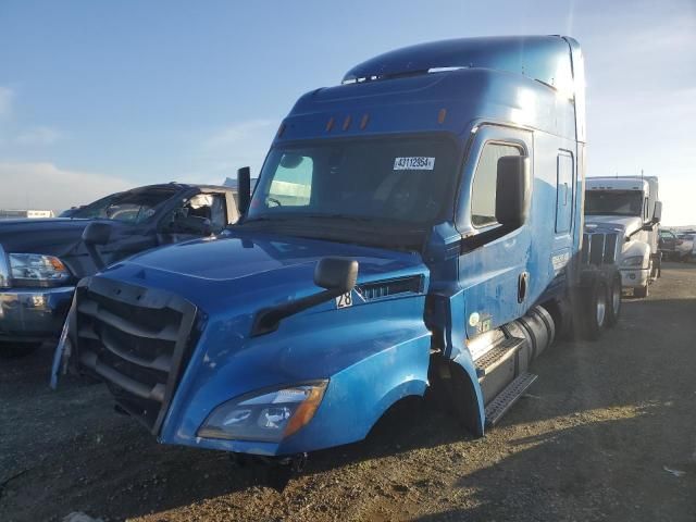 2018 Freightliner Cascadia 126