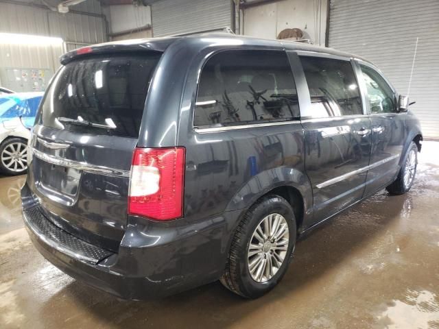 2013 Chrysler Town & Country Touring L