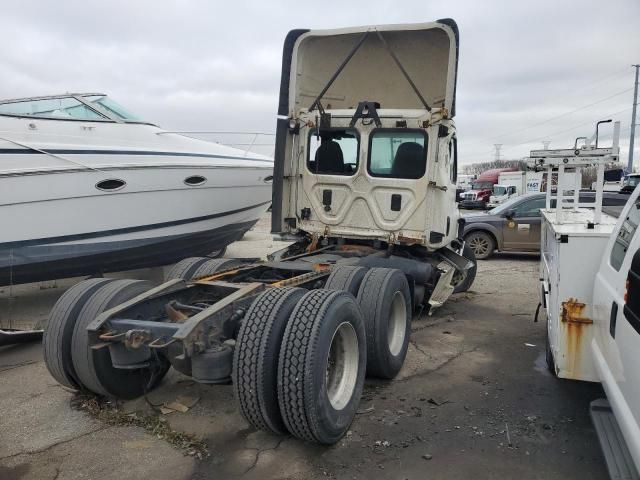 2014 Freightliner Cascadia 125